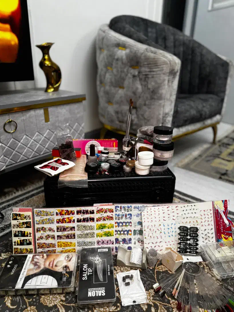 فروش پک کامل ناخن|آرایشگاه و سالن‌های زیبایی|امیدیه, |دیوار