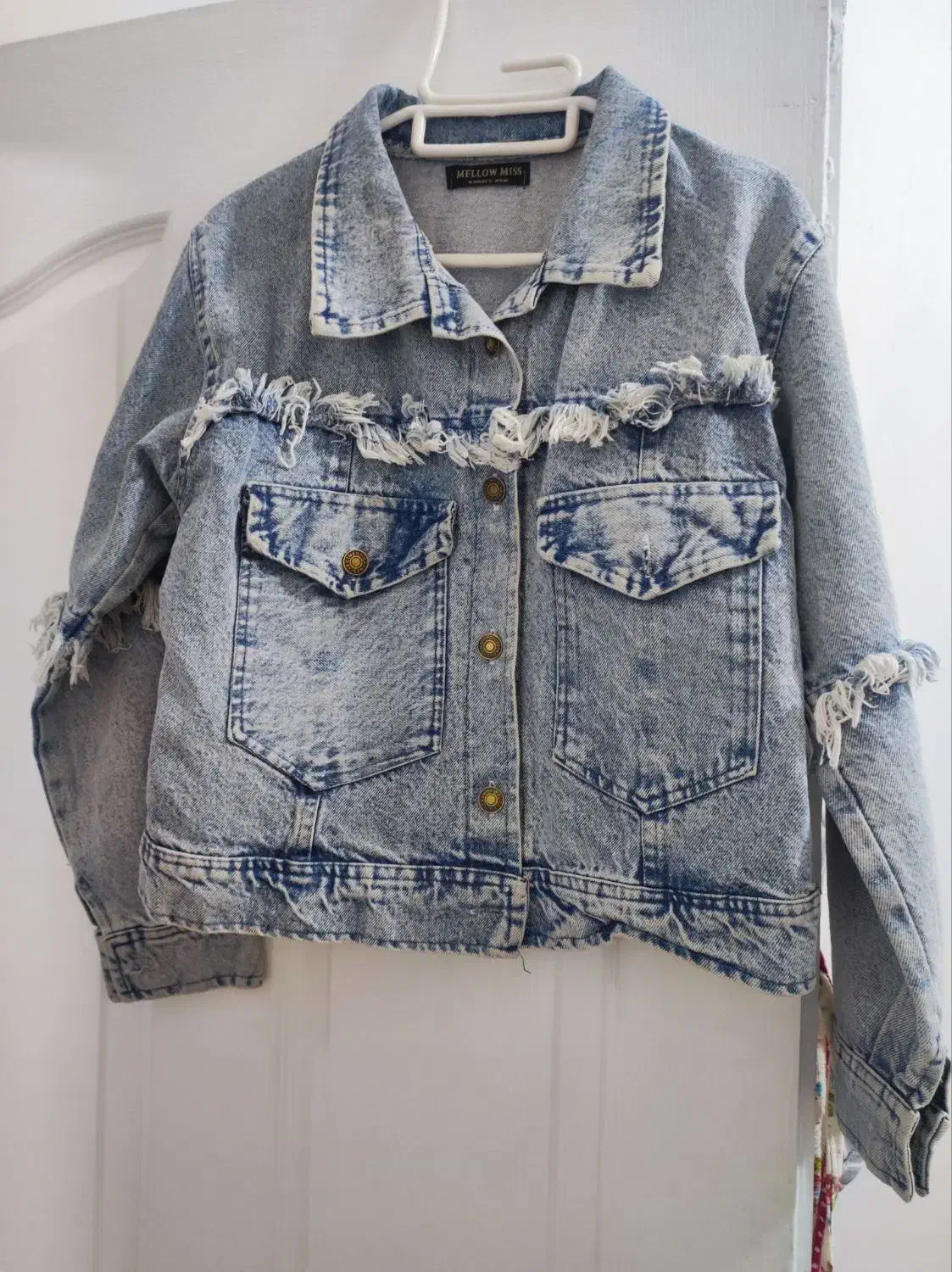 هودی|لباس|نیشابور, سرآب کوشک|دیوار