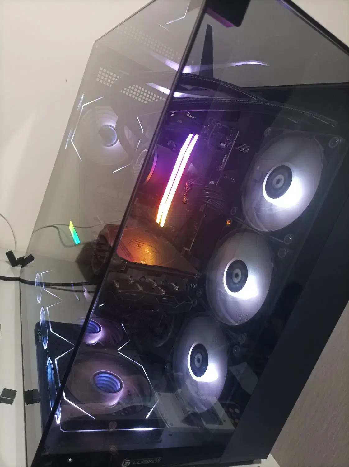 کیس گیمینگ ، طراحی فوق العاده قوی|رایانه رومیزی|تهران, شهرک شریعتی|دیوار