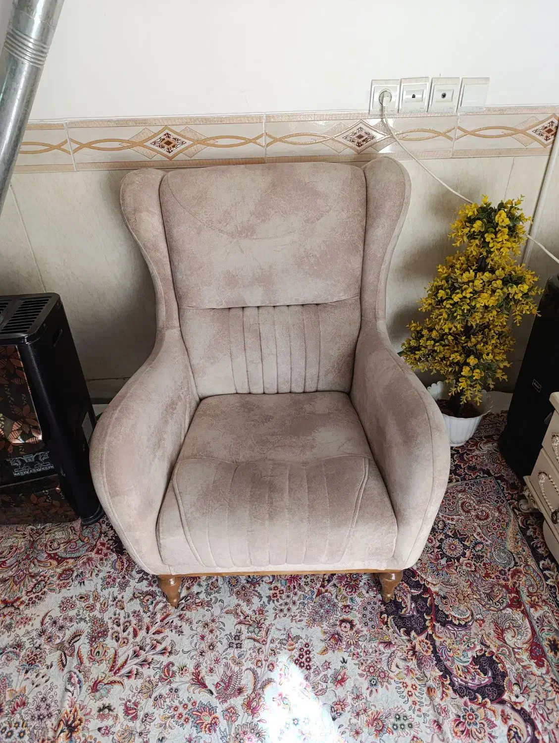 مبل هشت نفره تختخواب شو|مبلمان خانگی و میز عسلی|یزد, |دیوار