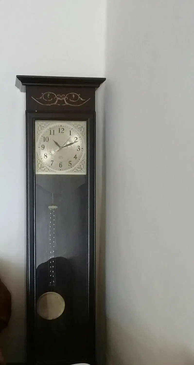 جلو مبلی و ساعت|مبلمان خانگی و میز عسلی|ایلام, |دیوار