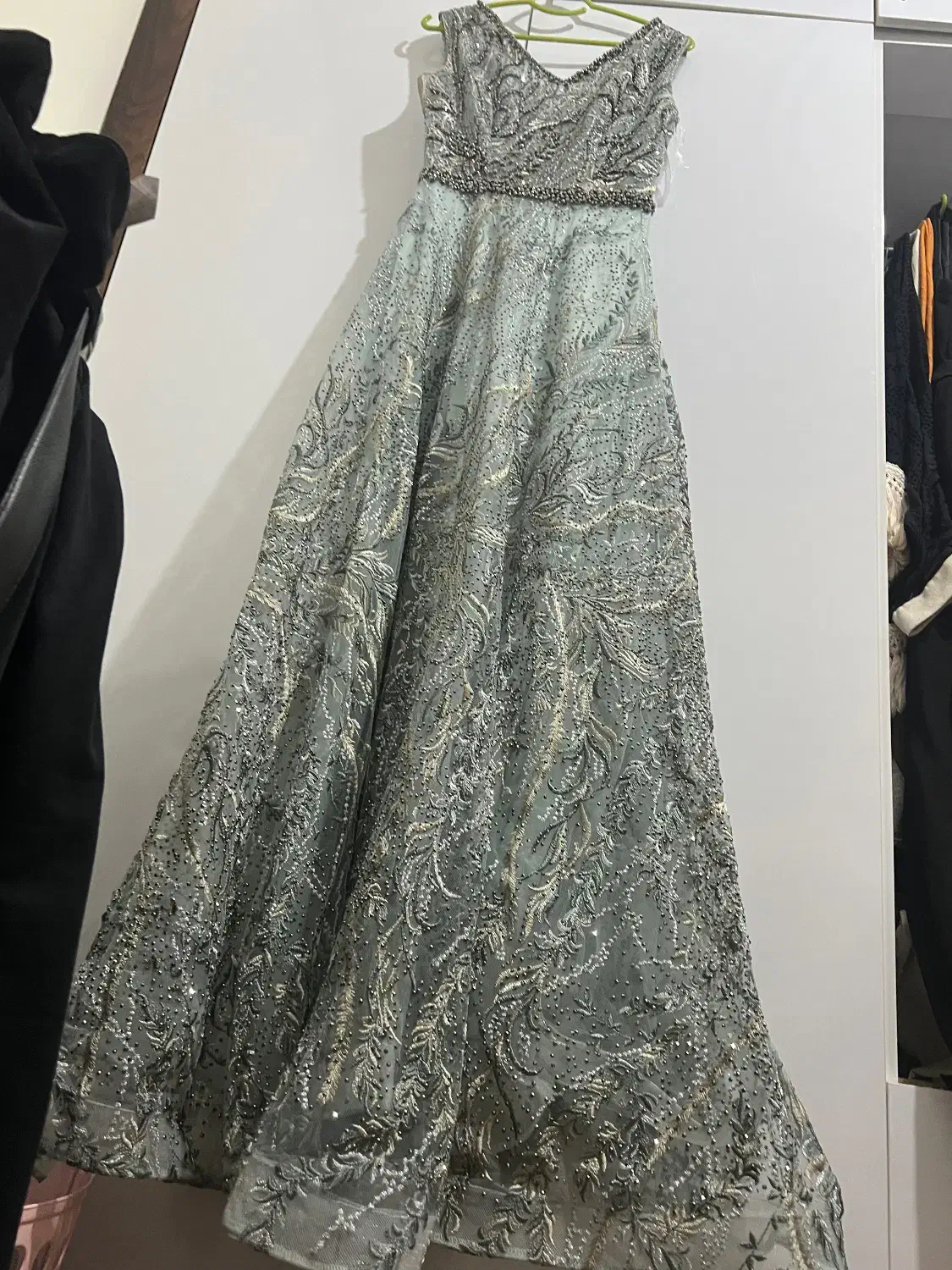 لباس مجلسی سنگ دوزی شده|لباس|لاهیجان, کوی خزر|دیوار