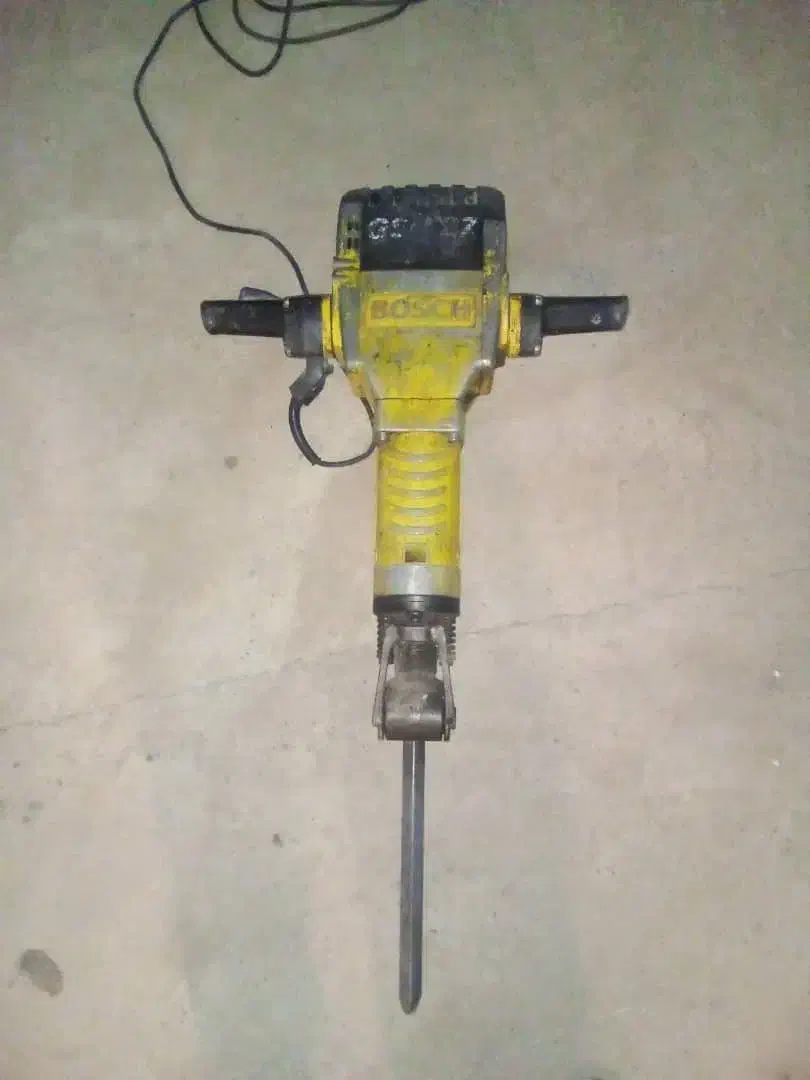 پیکور هیلتی ۲۷ کیلو بوش اصلی|مصالح و تجهیزات ساختمان|تهران, سازمان برنامه شمالی|دیوار