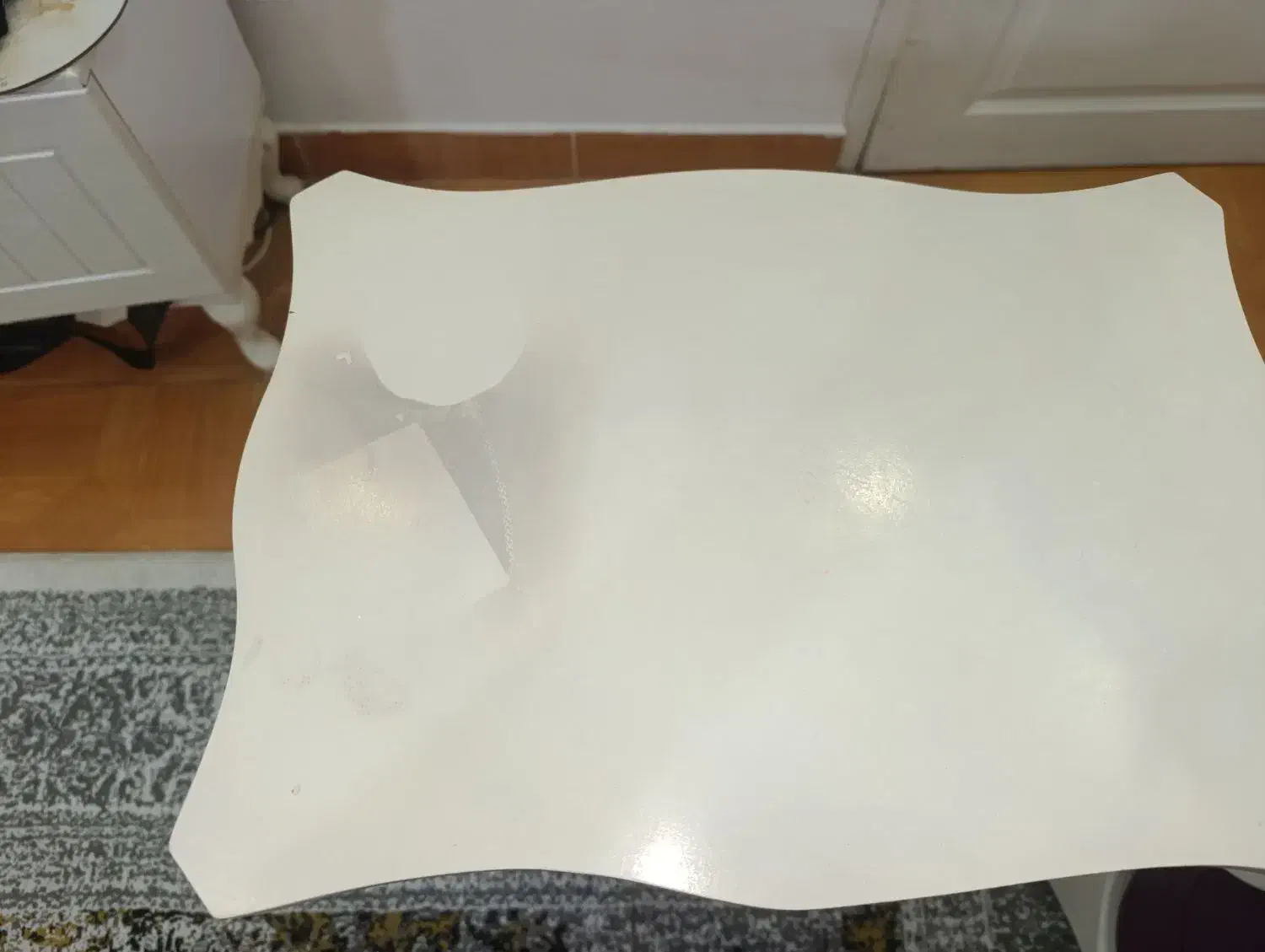 میز تلفن|میز تلفن|رشت, حمیدیان|دیوار