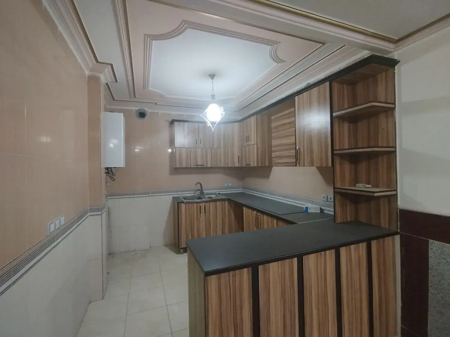 واحد۸۵ متری ساختمان پزشکان/ امیرالمومنین|اجارهٔ دفتر کار، اتاق اداری، مطب|زاهدان, |دیوار