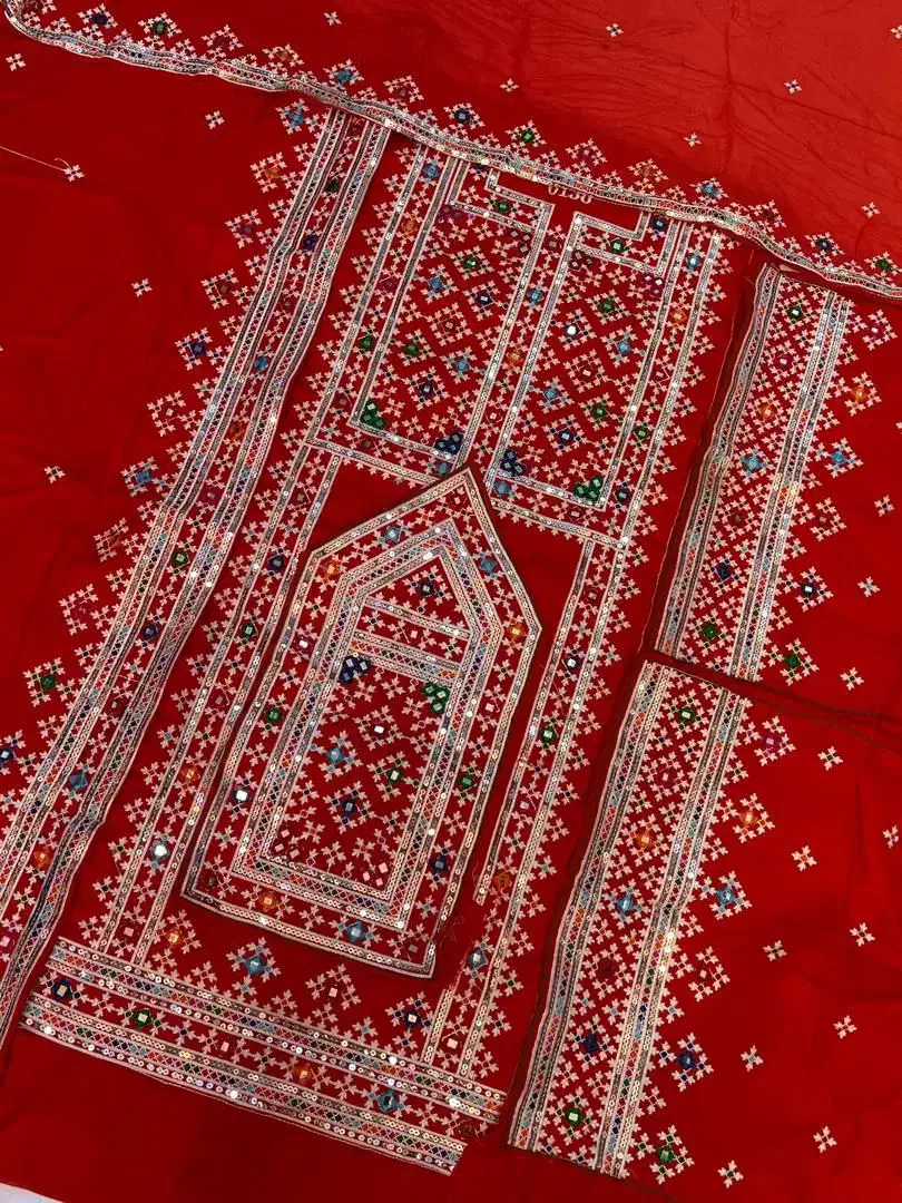 لباس چرخی|لباس|زاهدان, |دیوار