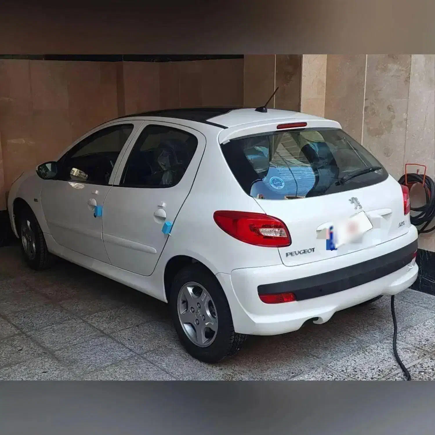 ۲۰۷ اتومات|خودرو سواری و وانت|تهران, میدان ولیعصر|دیوار