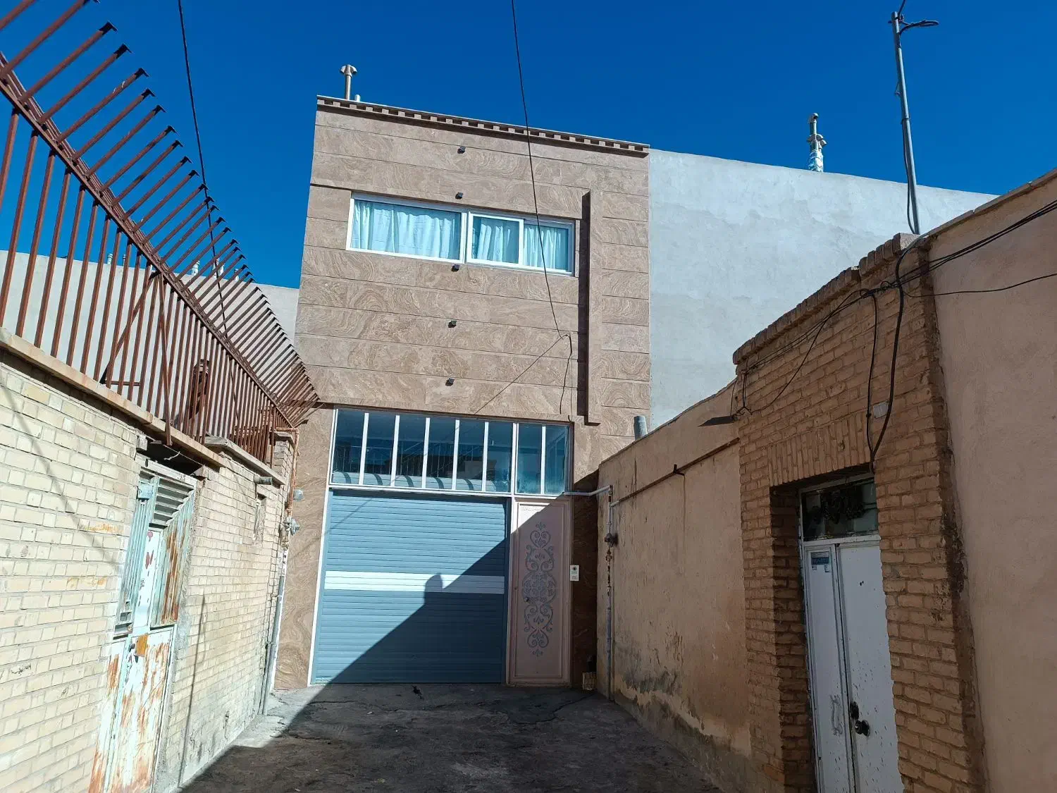 ویلایی خیابان شهید شاکر|فروش خانه و ویلا|آباده, |دیوار