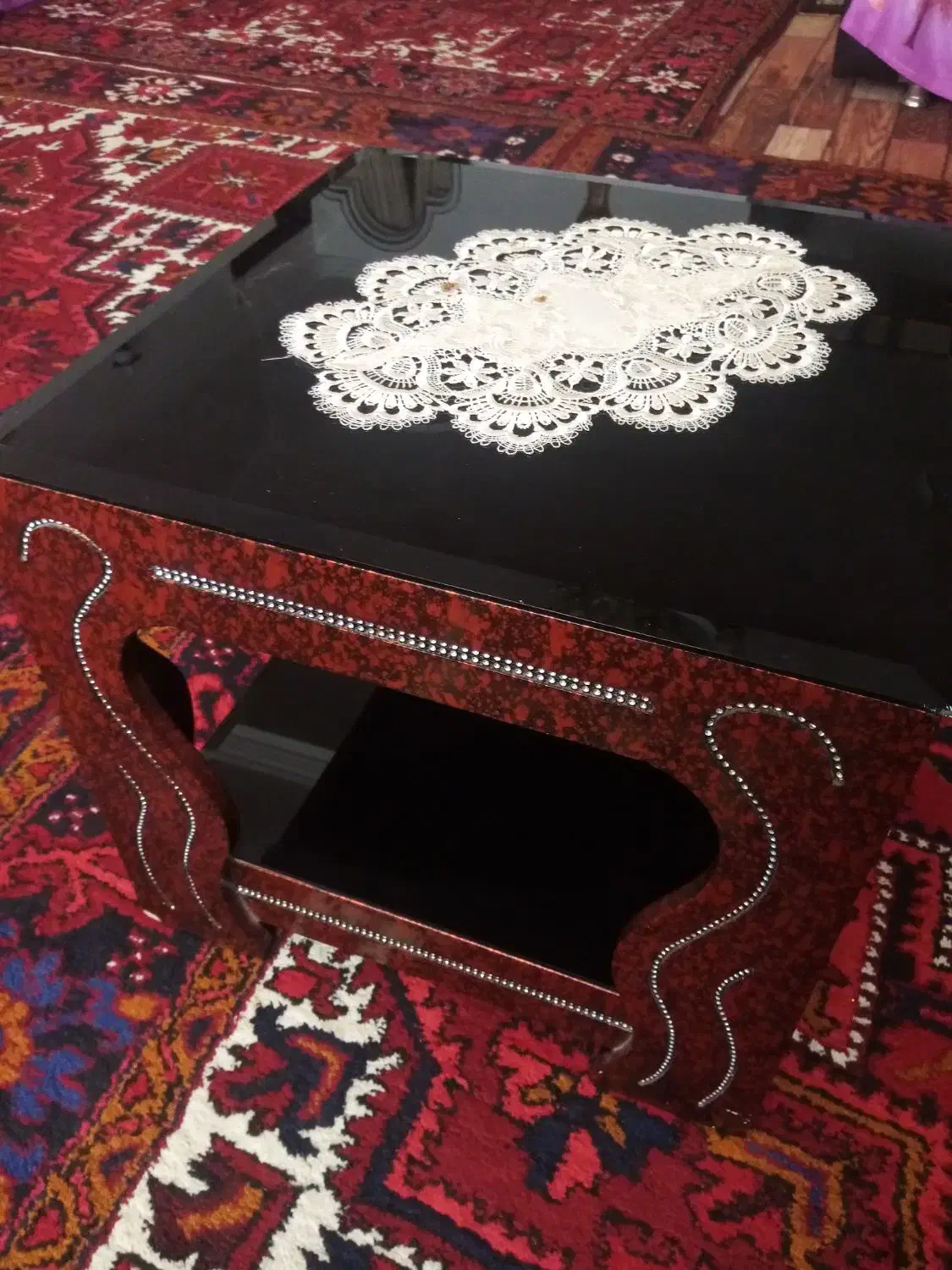 میز و مبل در حد نو|مبلمان خانگی و میز عسلی|عجب شیر, |دیوار