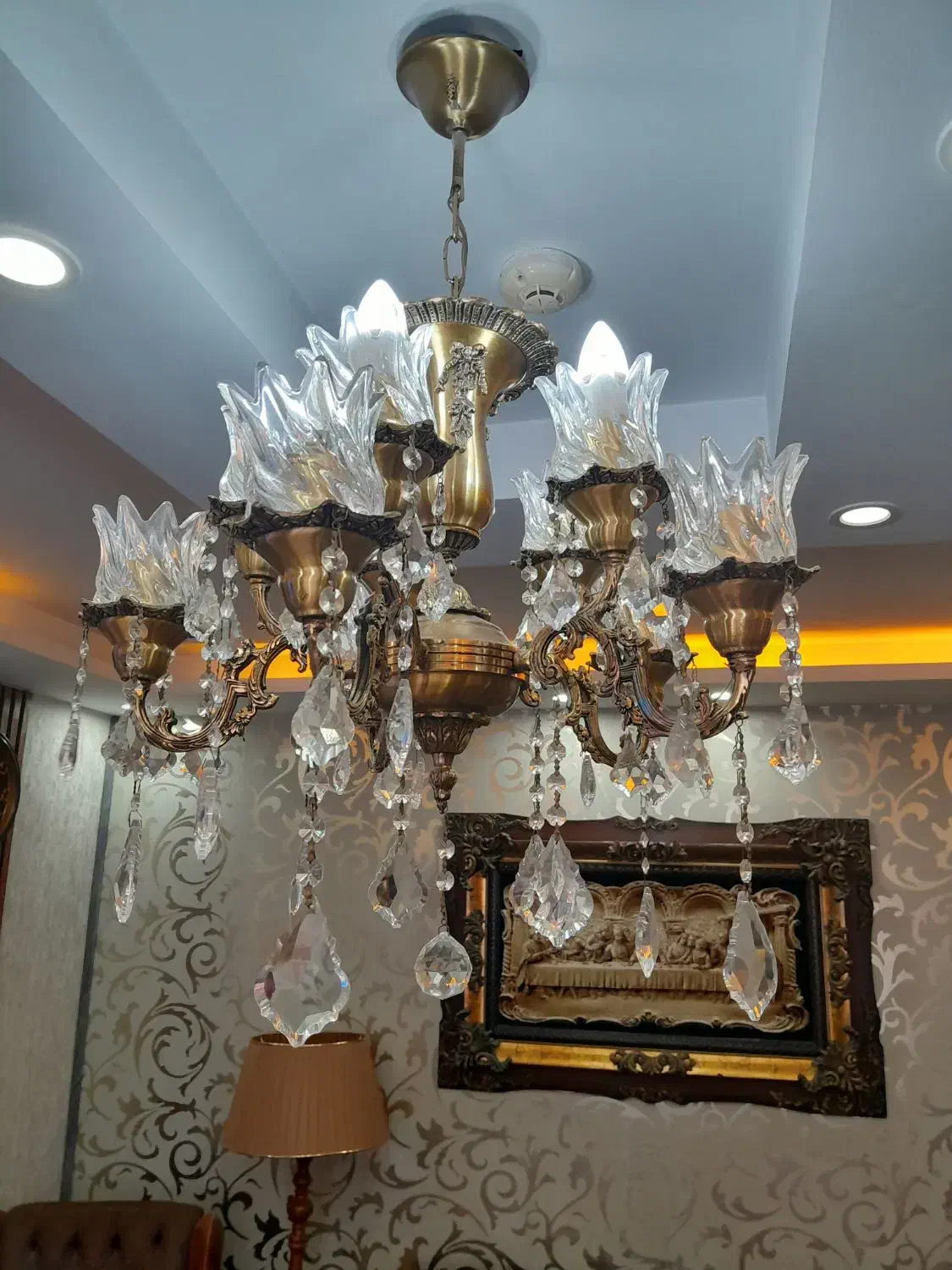 لوستر برنجی|لوستر و چراغ آویز|پردیس, فاز ۳|دیوار