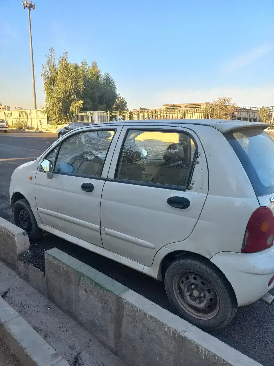 ام وی ام ۱۱۰ مدل ۹۲-سه سلیندر فروشی(نیاز به تعمیر)|خودرو سواری و وانت|قم, زاویه|دیوار