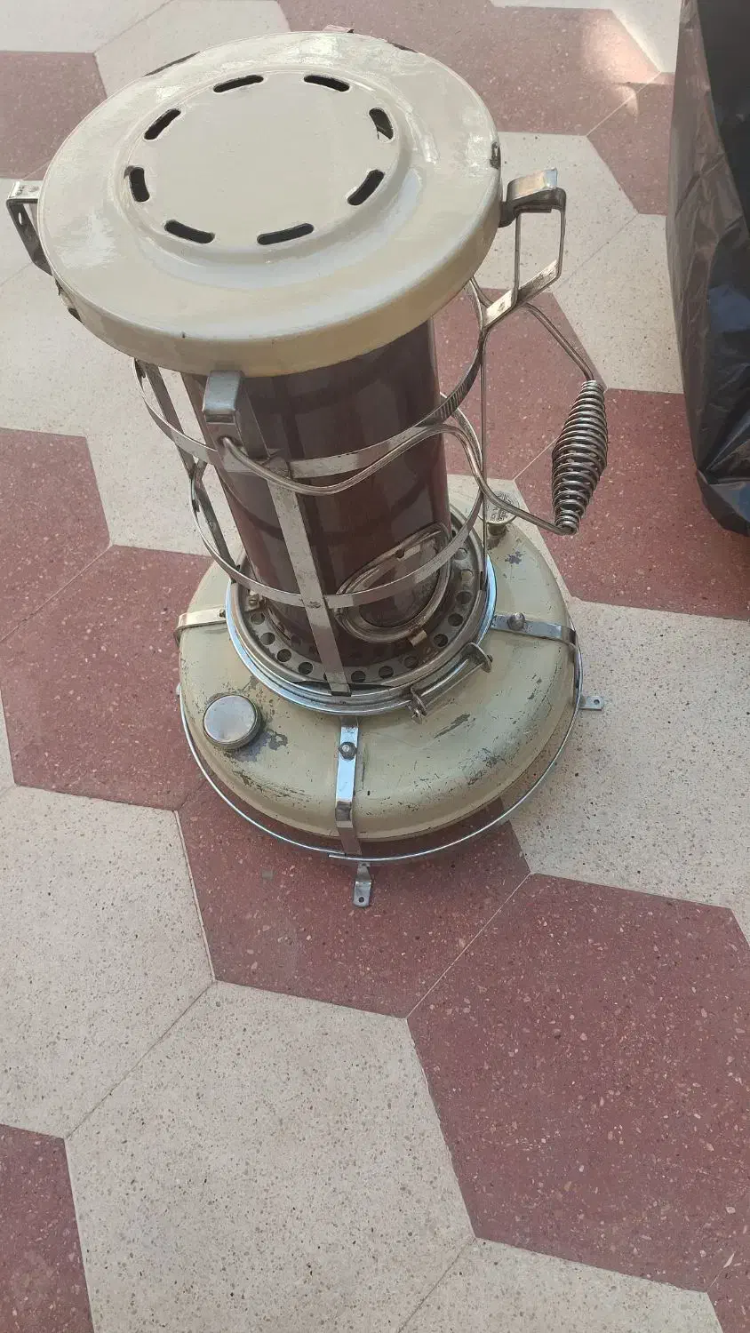 علا الدین در حد نو سالم دو رنگ نسوز عالی|بخاری، هیتر، شومینه|شیراز, کوشک میدان|دیوار