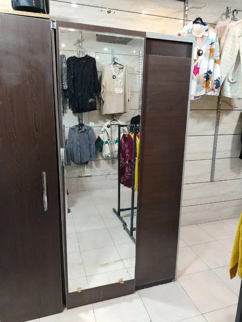 دو عدد اتاق پرو .رگال دو طبقه.و مایکن و چوب کار|فروشگاه و مغازه|نجف‌آباد, ویلاشهر|دیوار