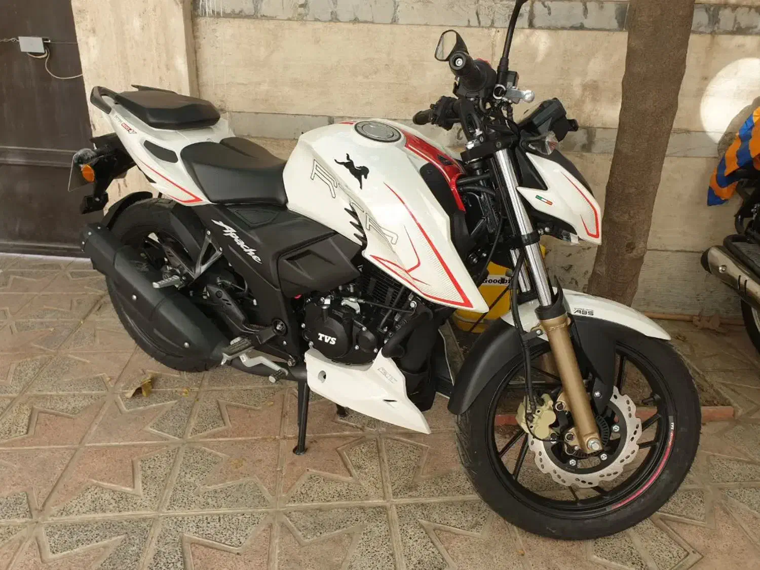 فروض فوری آپاچی ۲۰۰ صفر کیلومتر ۱۴۰۴|موتورسیکلت|تهران, فاطمی|دیوار