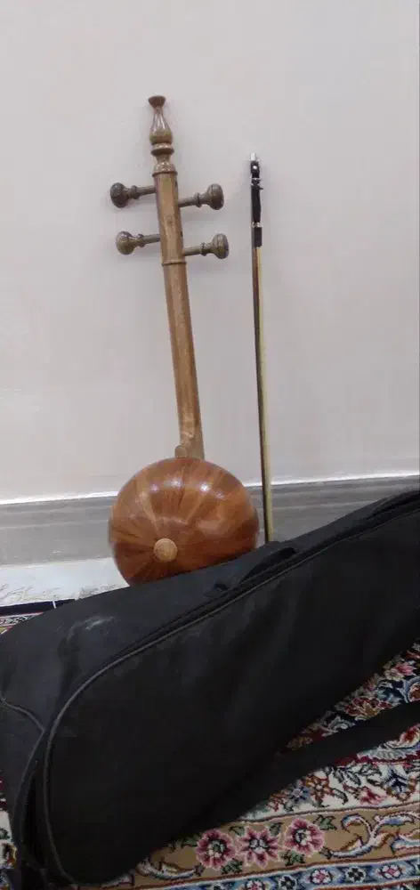 کمانچه|سازهای سنتی|دورود, |دیوار