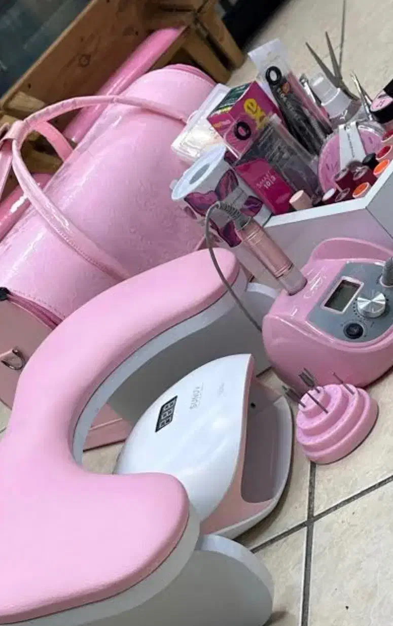 وسایل کاشت ناخن و اموزش جامع|آرایشی، بهداشتی، درمانی|مرودشت, بیست متری بیمارستان|دیوار