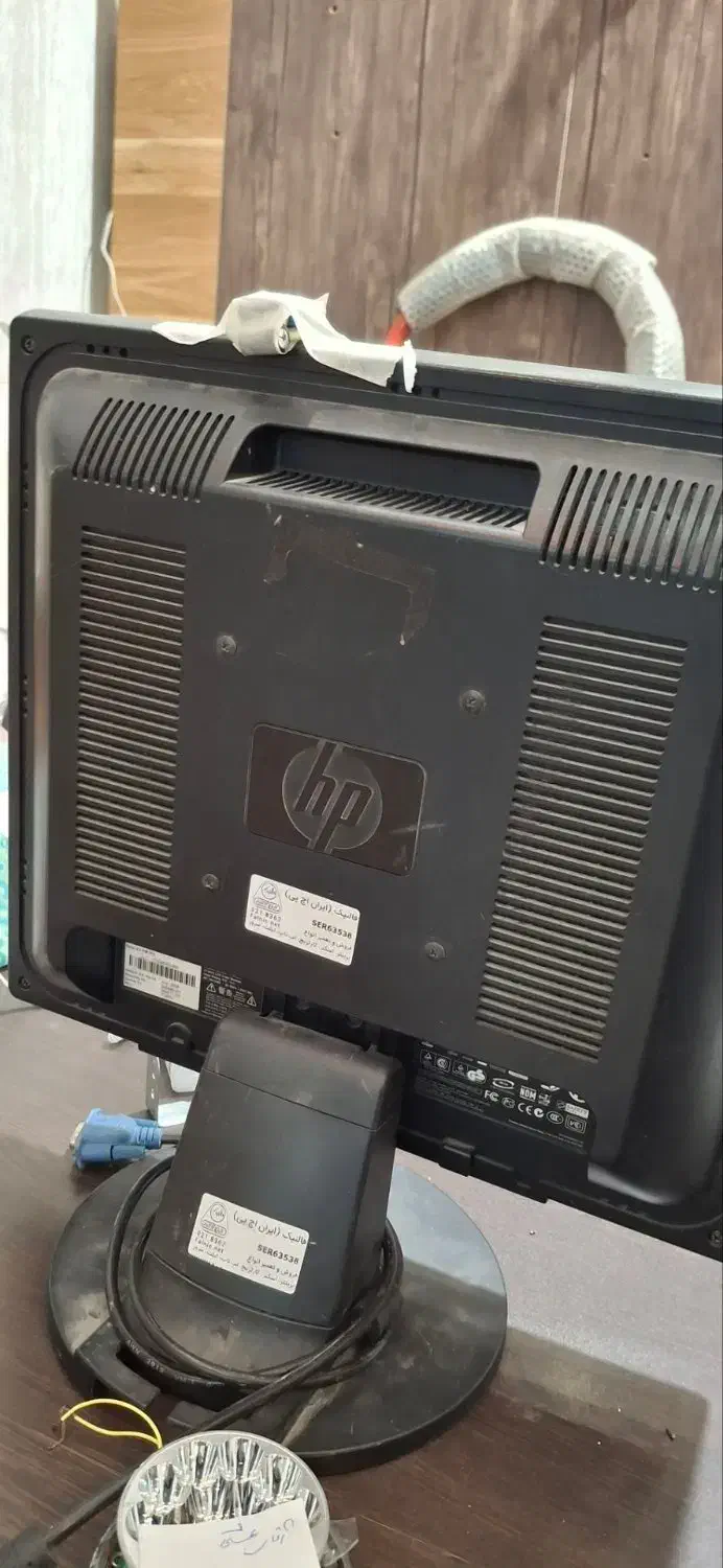 فروش مانیتور  ۱۷ اینچ (HP L1706) - سالم و با کیفیت|قطعات و لوازم جانبی رایانه|پردیس, فاز ۱|دیوار