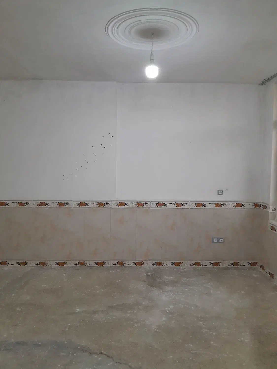 اجاره منزل مسکونی حدودا ۸۰ متر تمیز و کابینت شده|اجارهٔ خانه و ویلا|کنگاور, |دیوار