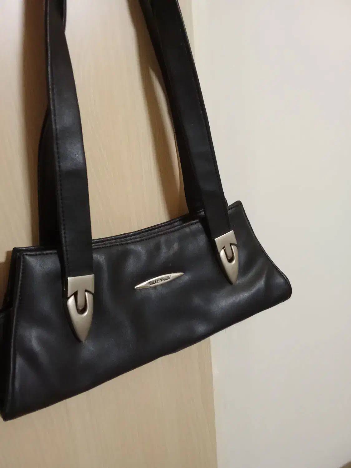 دو عدد کیف هرکدام 50|کیف، کفش، کمربند|قم, انسجام|دیوار