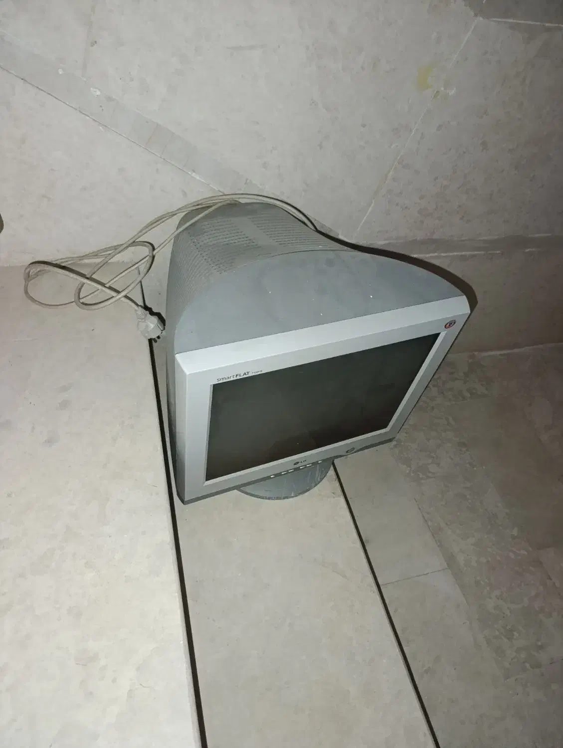 مانیتور ال جی اصلی|قطعات و لوازم جانبی رایانه|ملایر, |دیوار