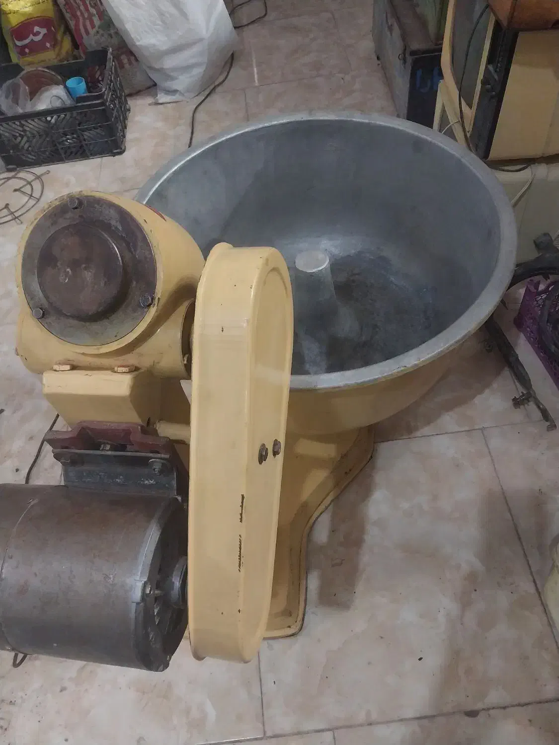 خمیرکن|کافیشاپ و رستوران|حبیب آباد, |دیوار