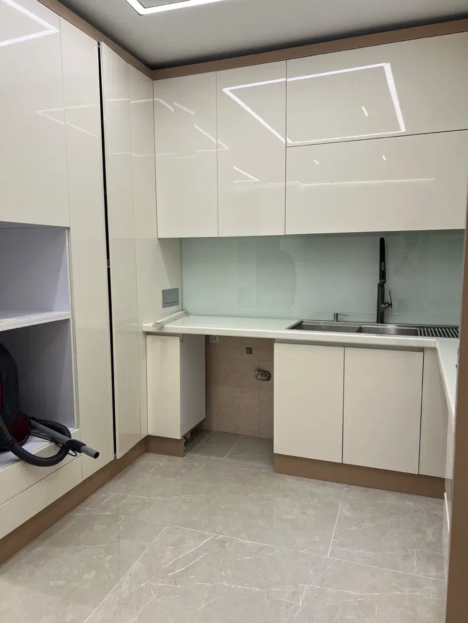 ۸۰متر آپارتمان شیک در سعادت اباد