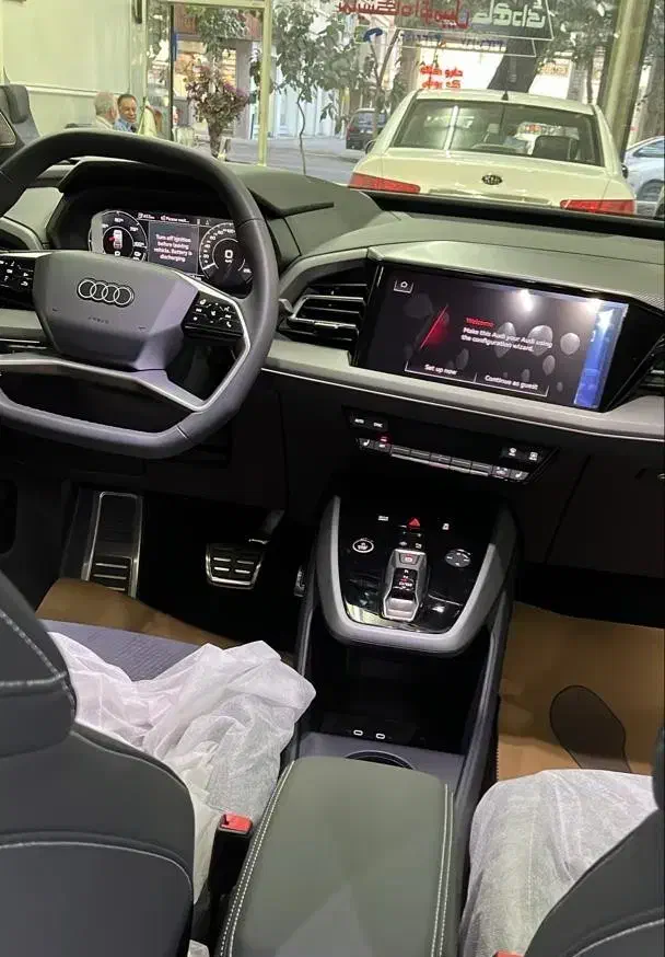 Audi (آئودی)  Q5E-Tron|خودرو سواری و وانت|اصفهان, شاهزاده ابراهیم|دیوار