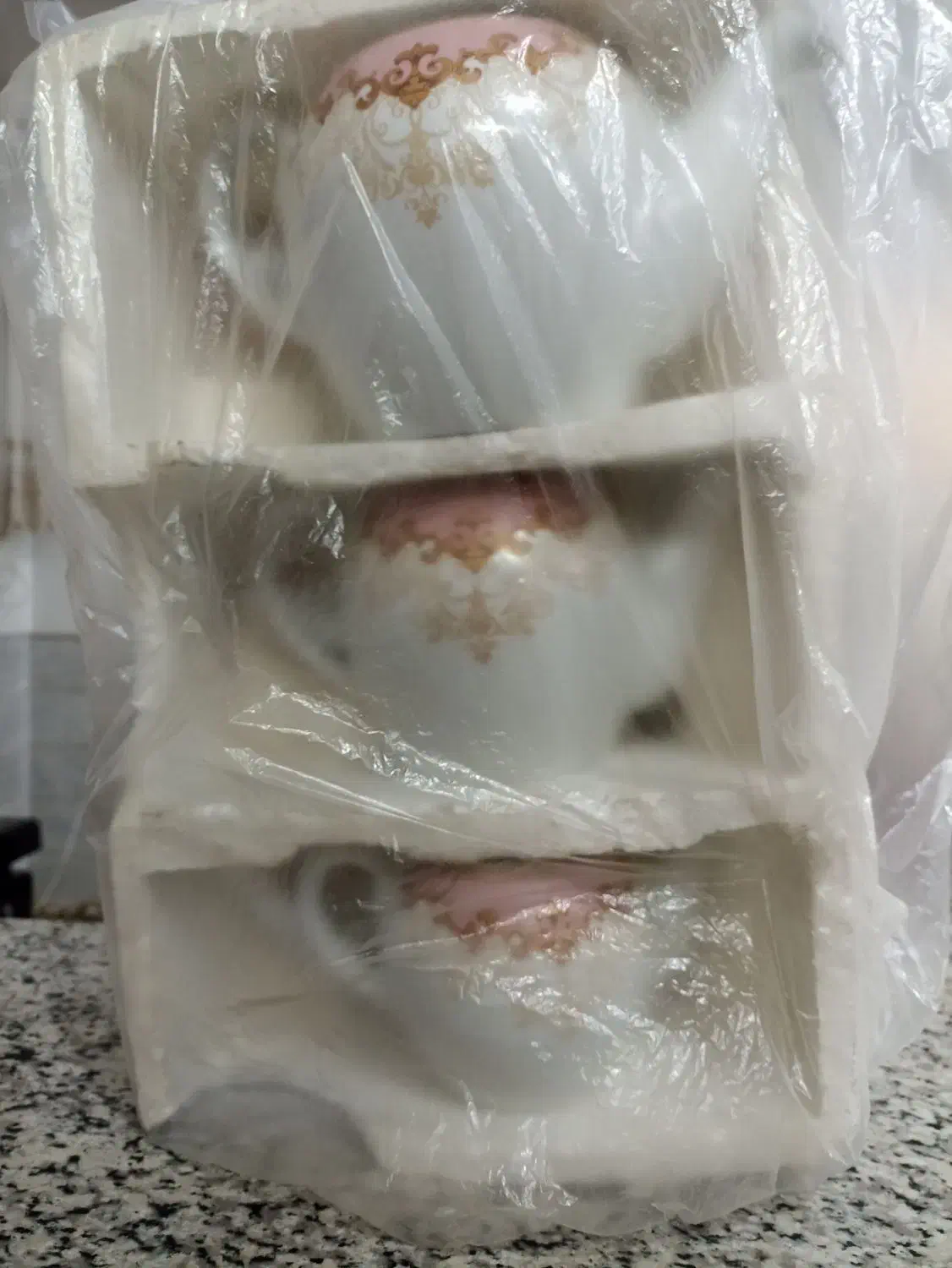 سه عدد قوری|قوری، کتری، قهوه‌ساز دستی|یزد, |دیوار