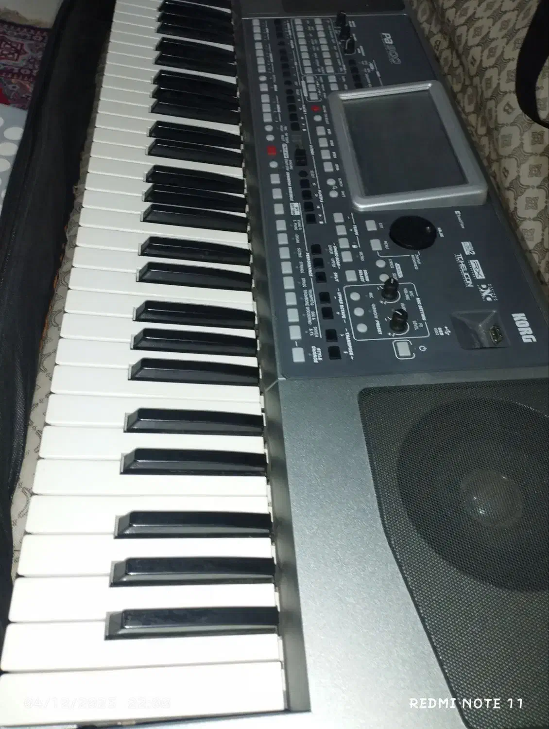 فروش ارگ پی آ900درحدنوبسیارتمیز|پیانو، کیبورد، آکاردئون|اسفرورین, |دیوار