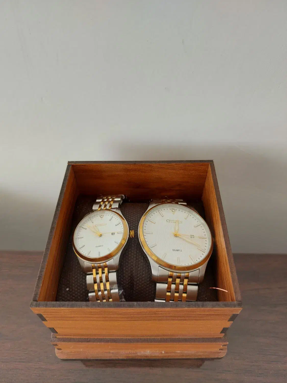 ساعت ست|ساعت|سنقر, |دیوار