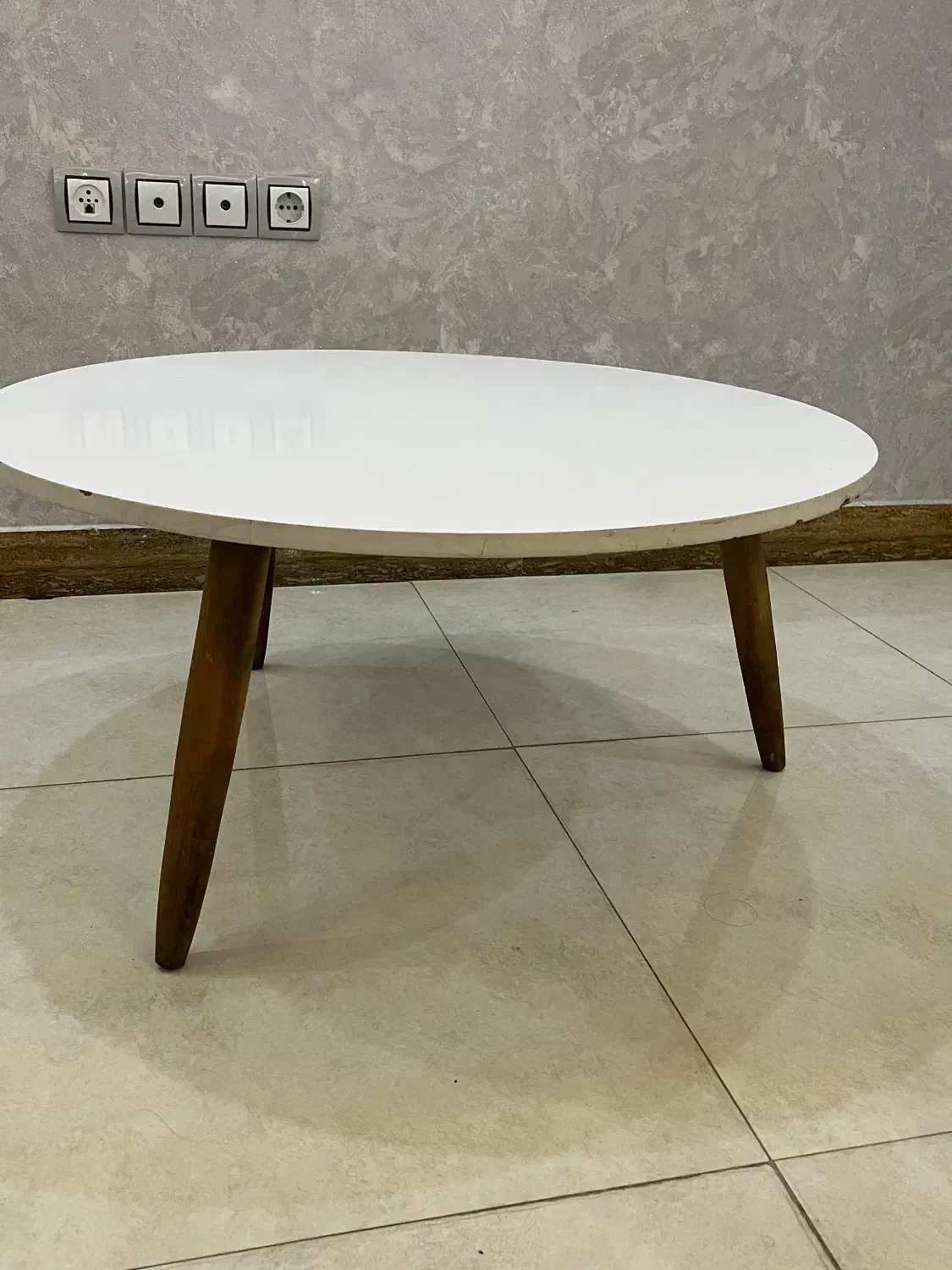 میز جلومبلی|مبلمان خانگی و میز عسلی|رشت, جهاد|دیوار