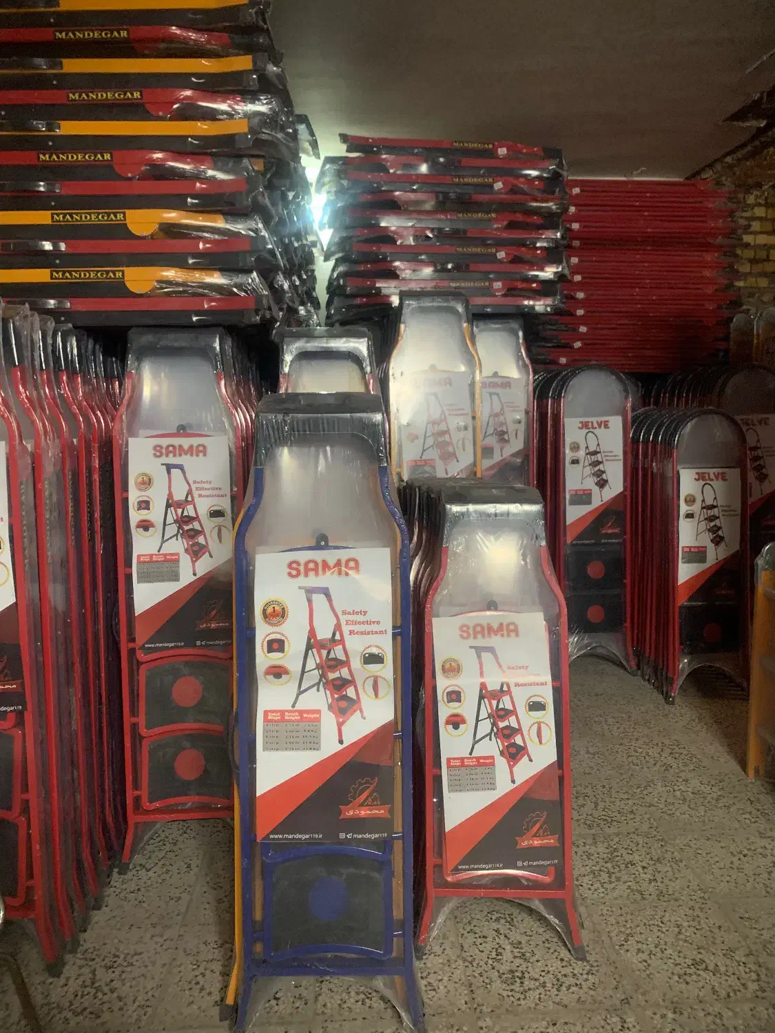 نردبان آسمان و سما ماندگار زیر قیمت کل بازار مشهد|ابزارآلات|مشهد, جاهد شهر|دیوار