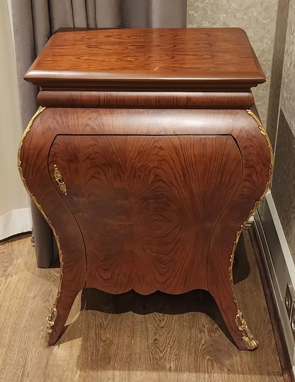 کنسول چوبی|بوفه، ویترین، کنسول|تهران, صادقیه|دیوار