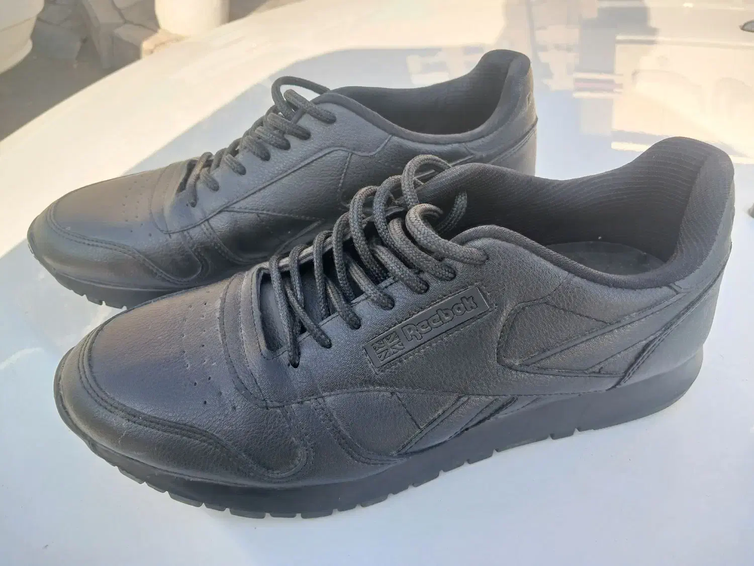 کفش|کیف، کفش، کمربند|مشهد, دانشجو|دیوار