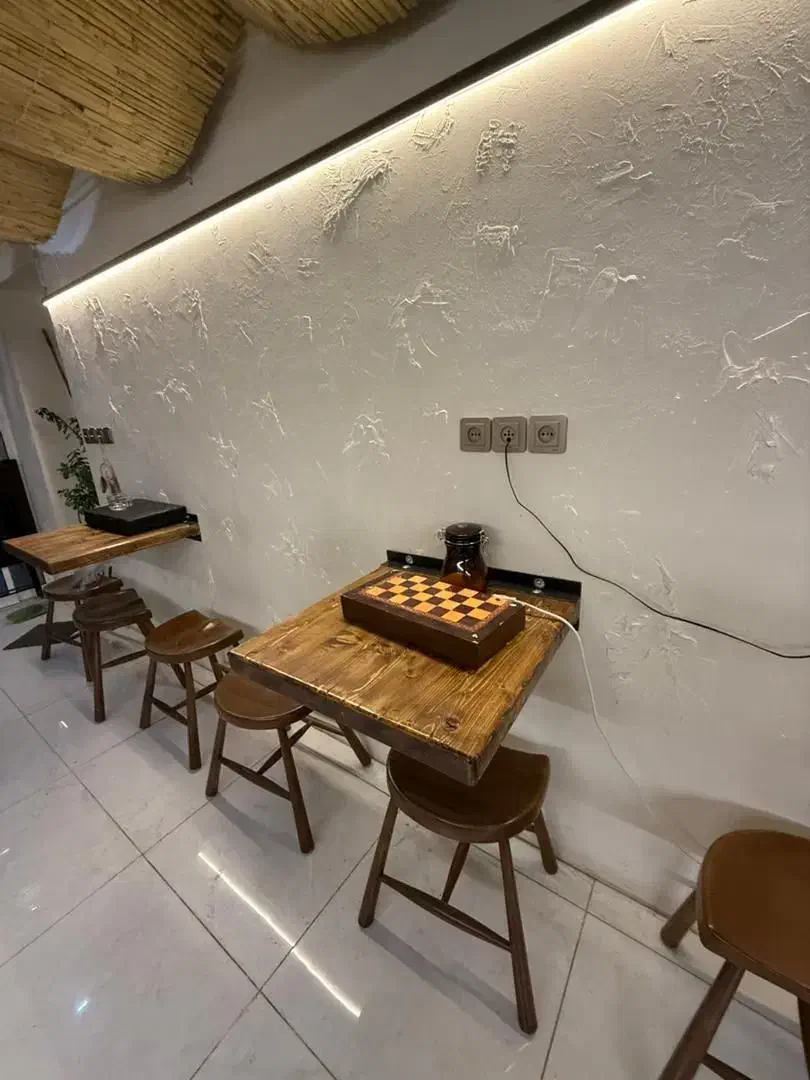 چهار پایه ومیز تمام چوب|صندلی و نیمکت|یزد, |دیوار