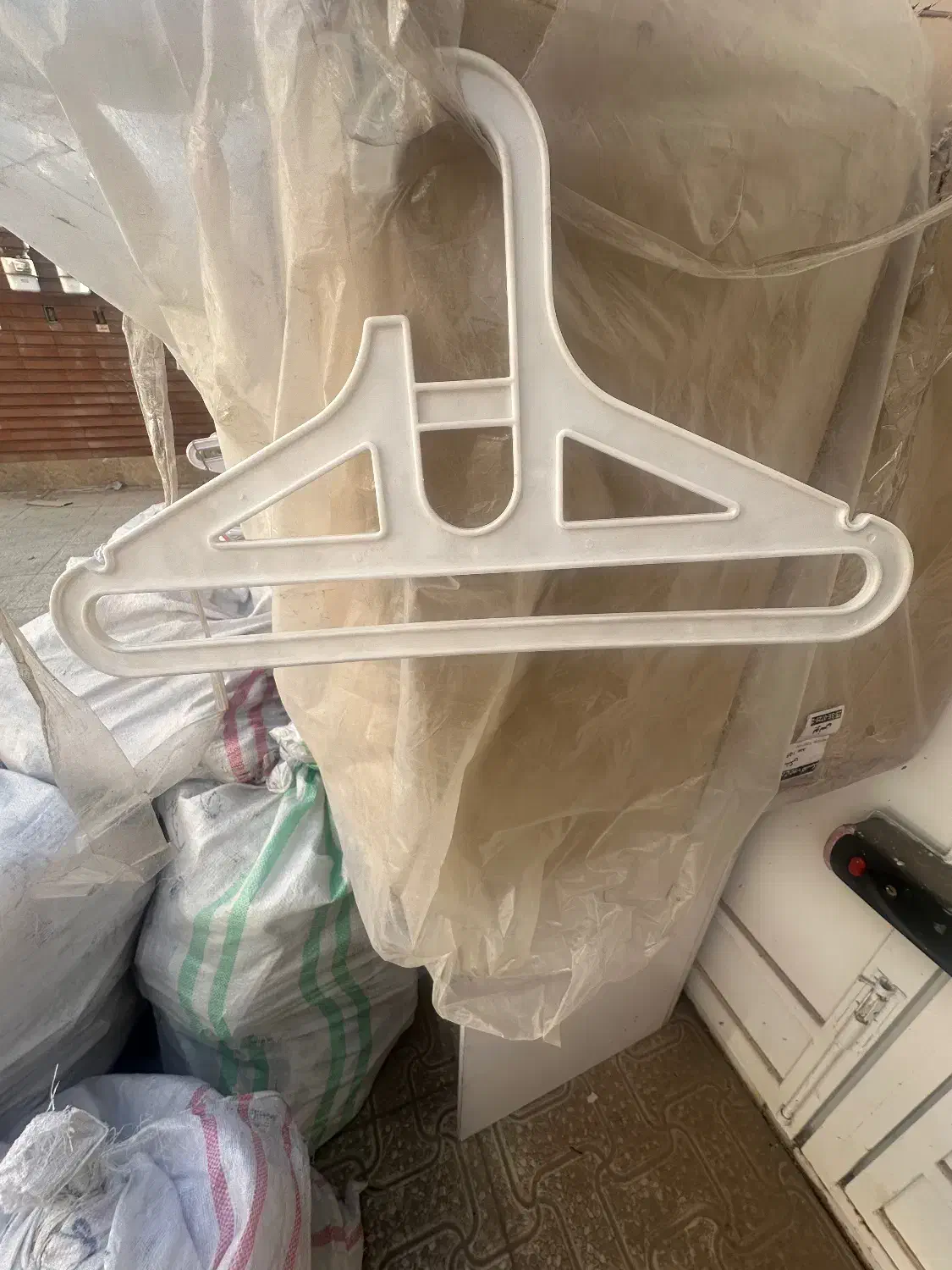 تجهیزات فروشگاه پوشاک|فروشگاه و مغازه|لنجان, |دیوار