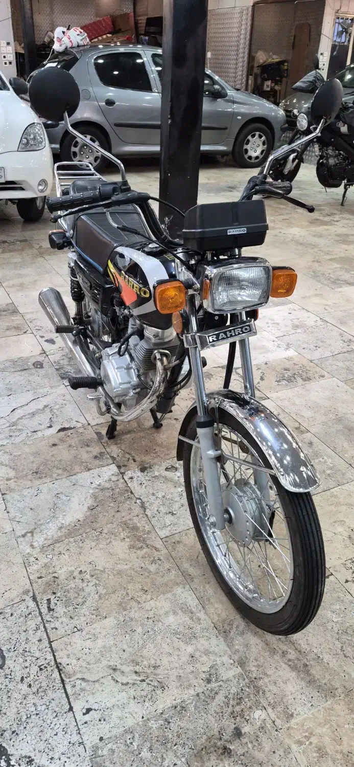 موتور رهرو مدل1402 کارکرد1000|موتورسیکلت|تهران, ده‌ونک|دیوار