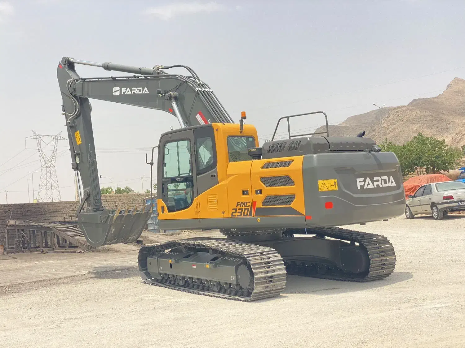 بیل مکانیکی فردا ماشین ۲۳۰ صفر خشک|خودرو سنگین|احمدآبادمستوفی, |دیوار