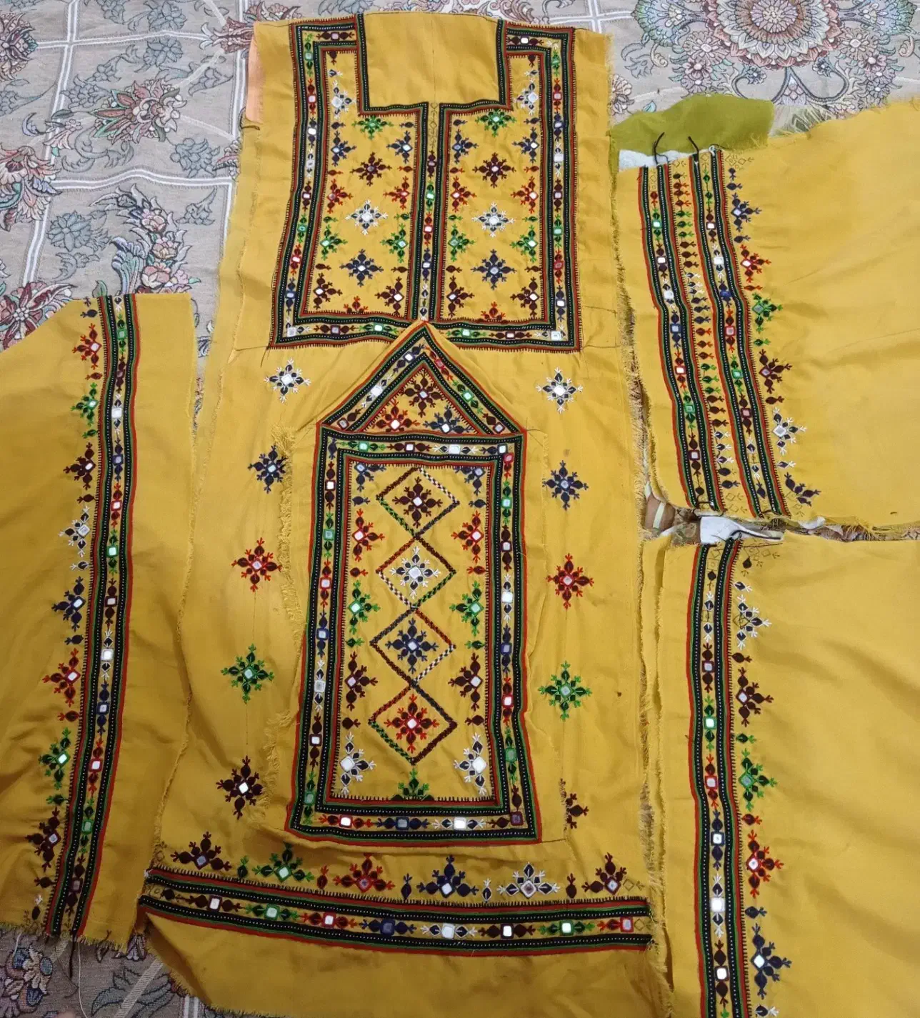 لباس|لباس|چابهار, |دیوار