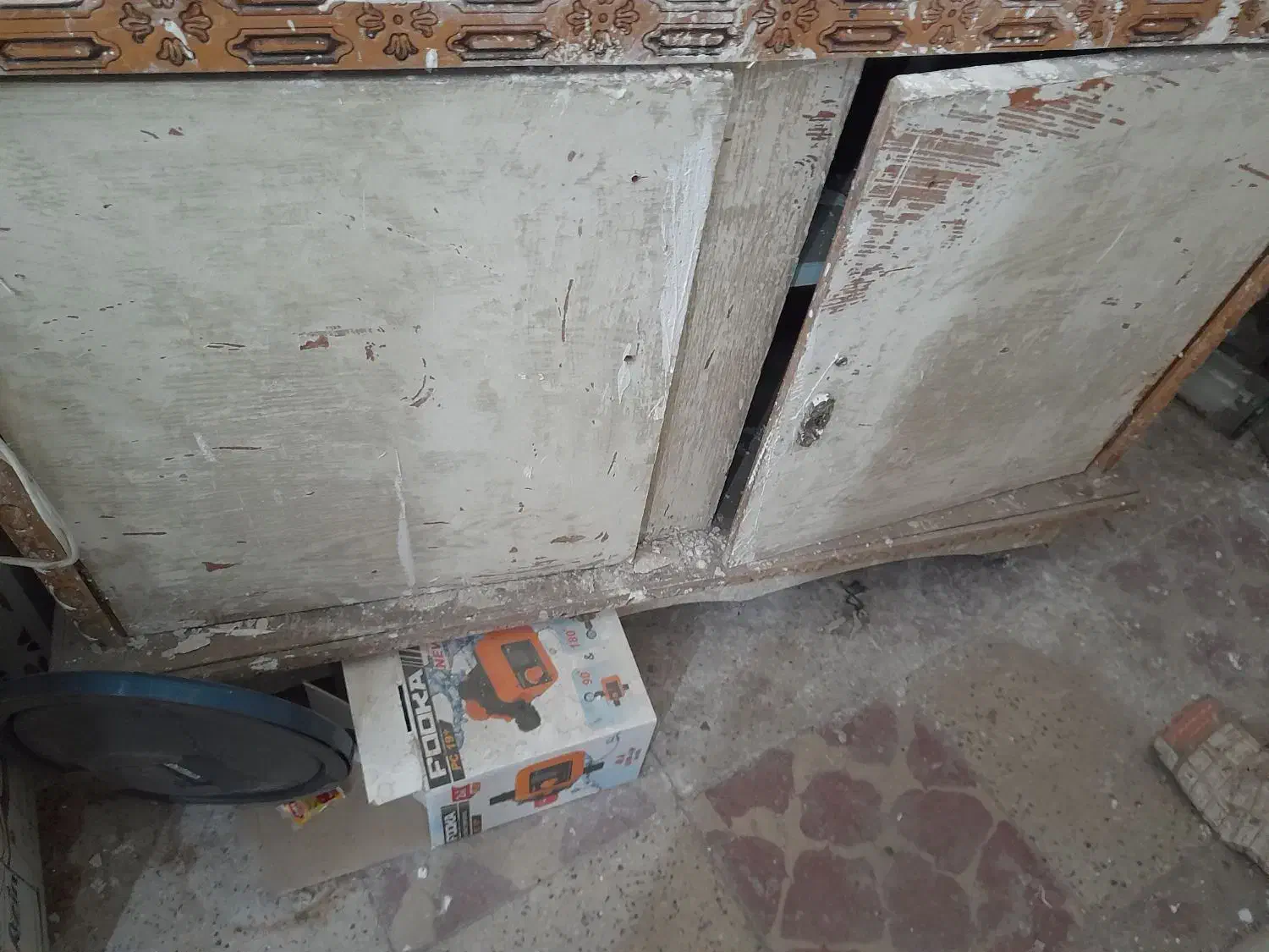 کمد کوچیک|جاکفشی، کمد، دراور|خوی, |دیوار