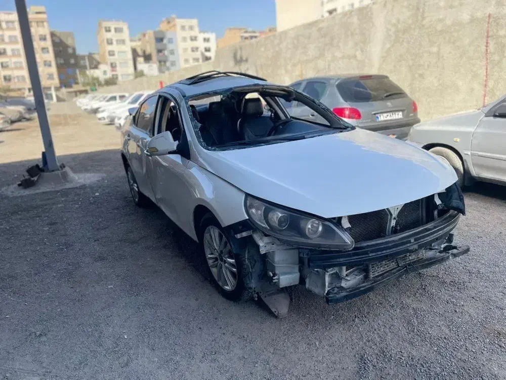 جک جی 5 اتومات مدل 96 تصادفی|خودرو سواری و وانت|مشهد, هفده شهریور|دیوار