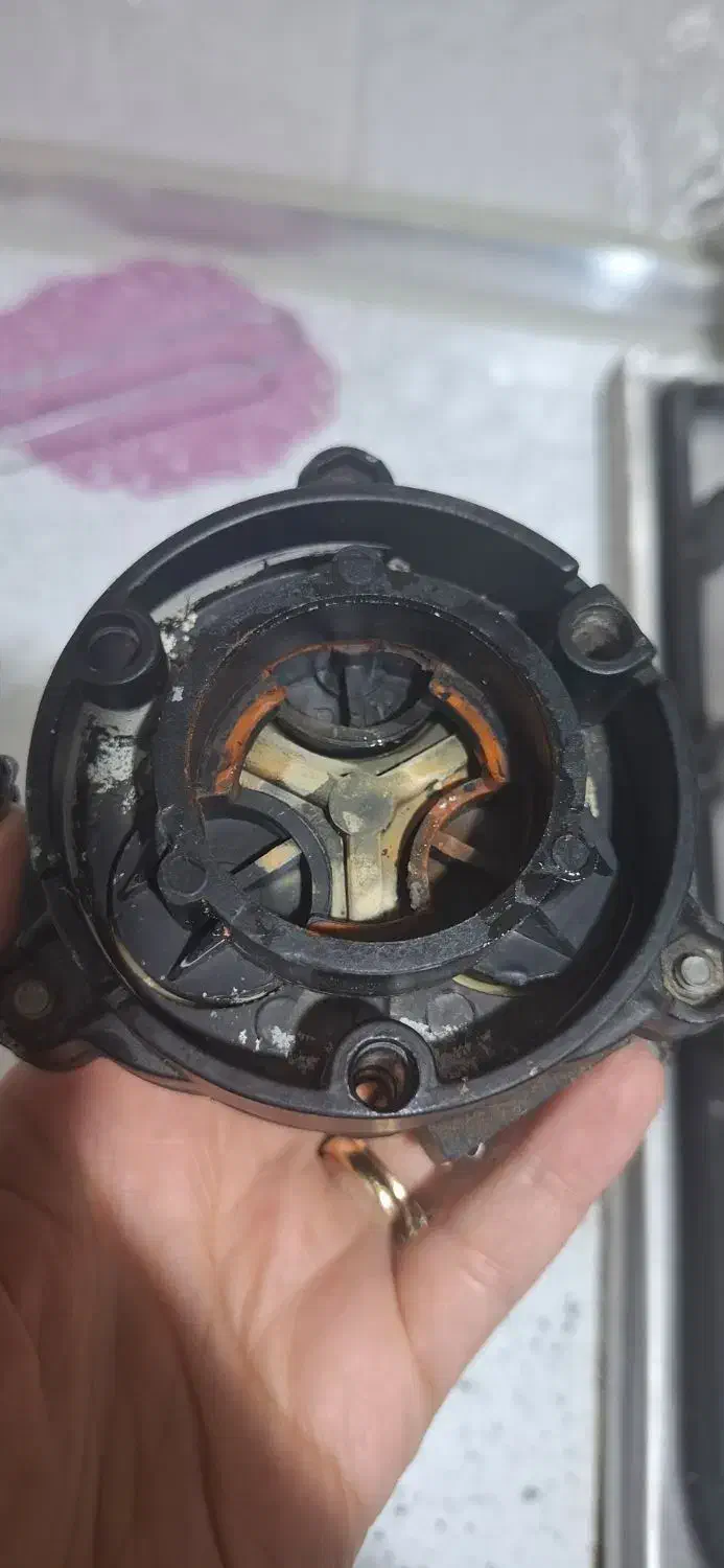 بوستر پمپ تصفیه آب|آب‌سردکن و تصفیه آب|رشت, فلسطین|دیوار