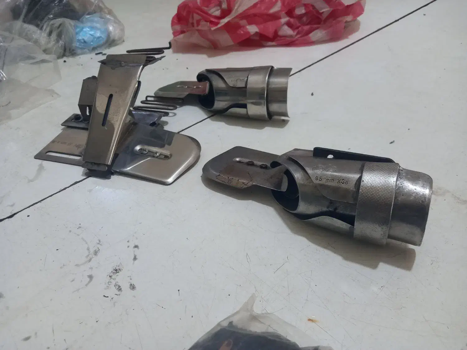 سه عدد فولدر چرخ خیاطی|لوازم خیاطی و بافتنی|قرچک, قشلاق جیتو|دیوار