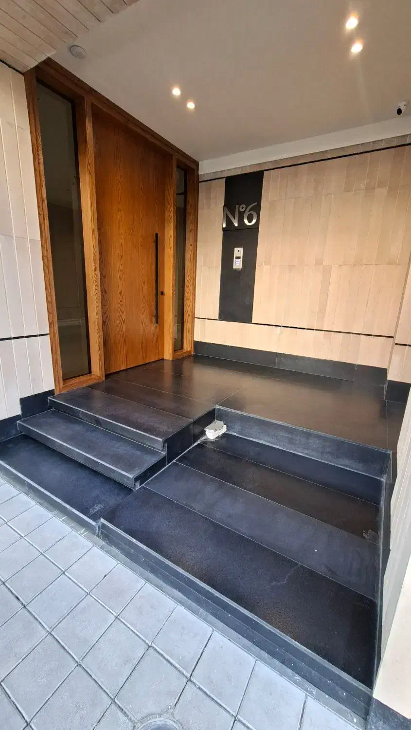 128متر 3خواب نوساز محدوده سنایی