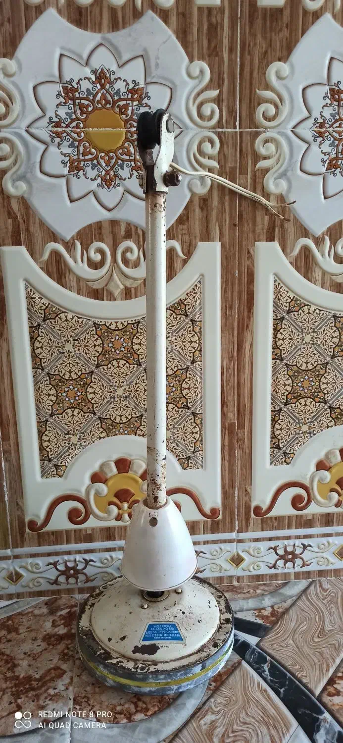 پنکه سقفی سه پر|پنکه و تصفیه‌کنندهٔ هوا|چابهار, |دیوار