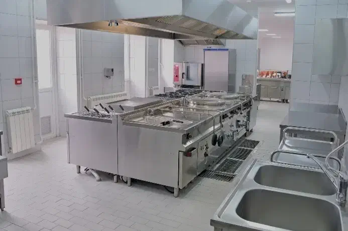 نیاز به خانم در آشپزخانه کوچک خونگی|استخدام خدمات فروشگاه و رستوران|جم, |دیوار