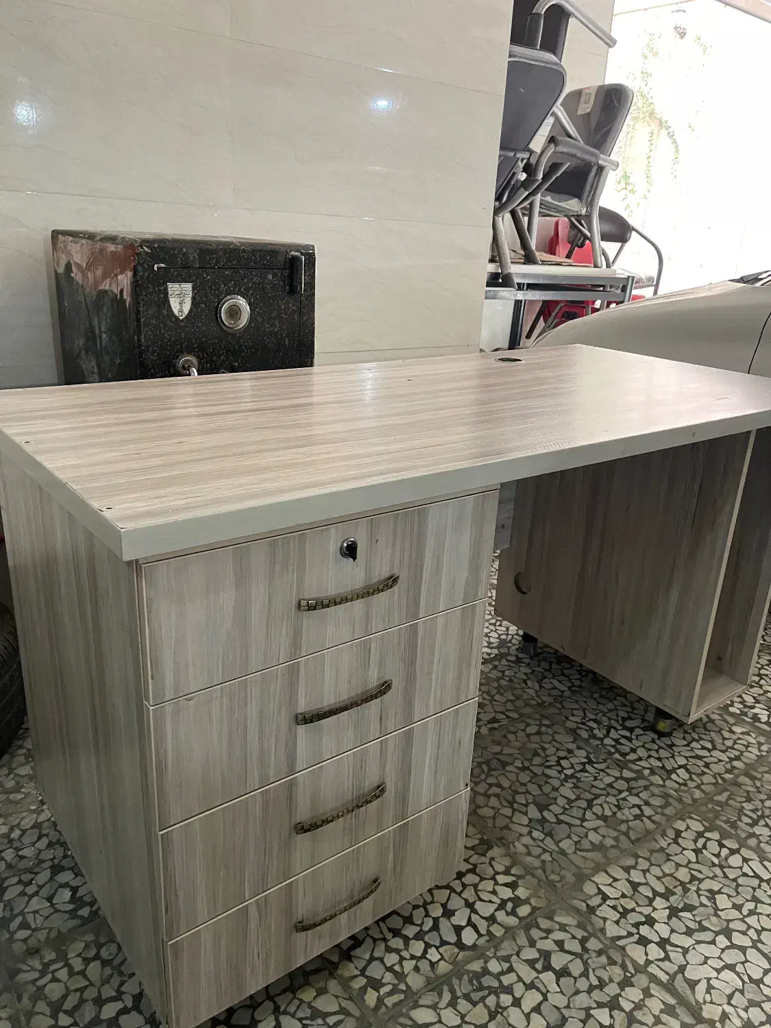 میز اداری|مبلمان اداری|اسلام‌شهر, شهرک واوان|دیوار