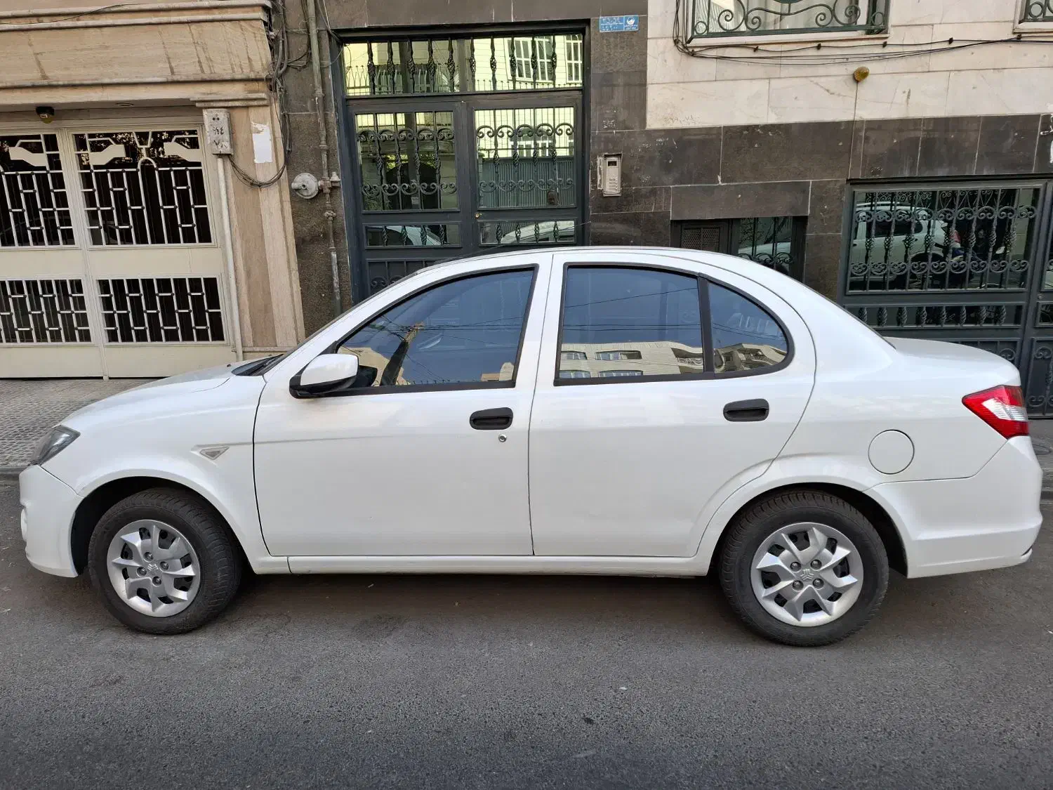 ساینا ۹۸ کارکرد کم در حد صفر|خودرو سواری و وانت|تهران, سهروردی|دیوار