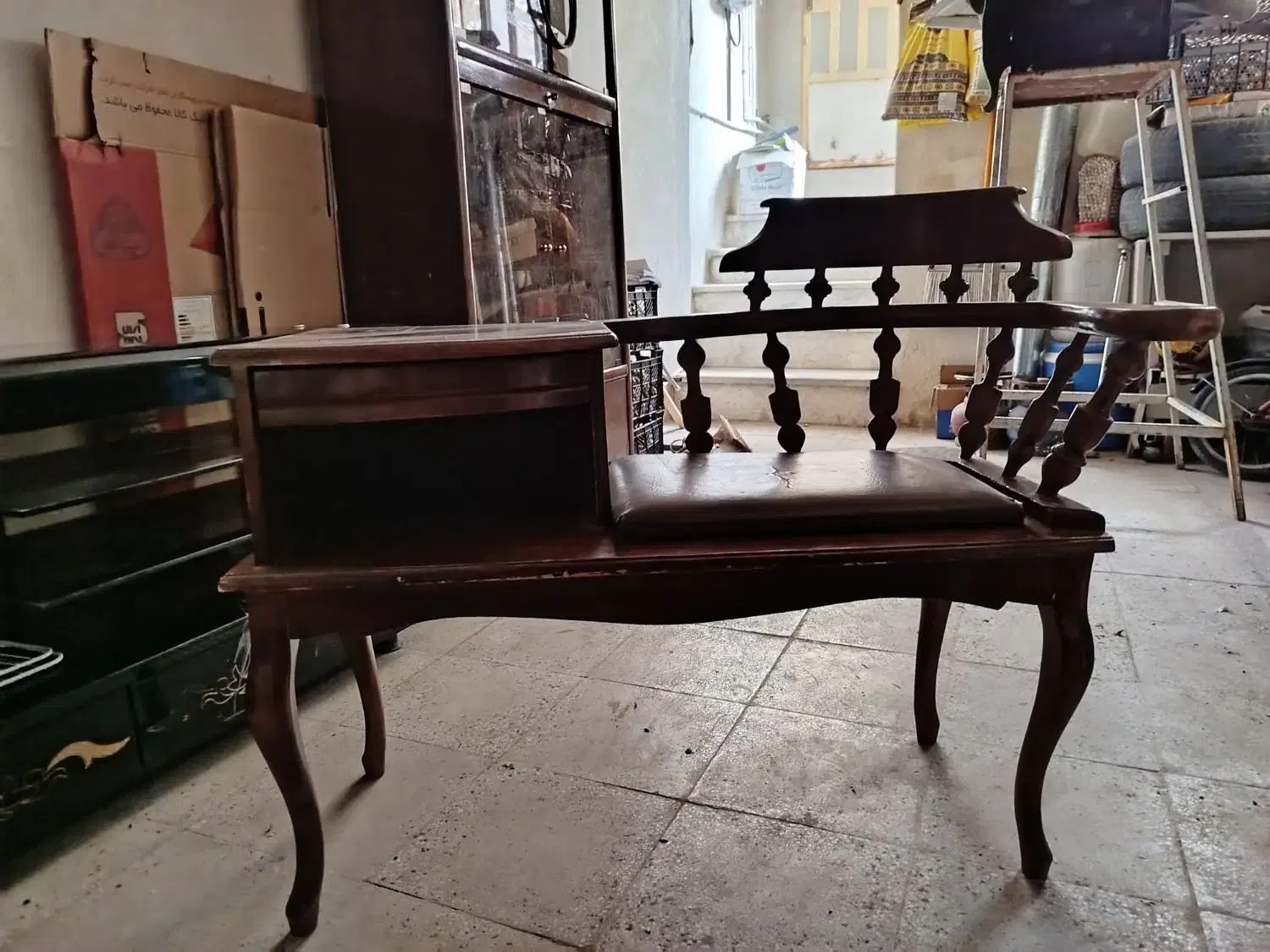 میز چوبی|میز و صندلی غذاخوری|خرمآباد, |دیوار