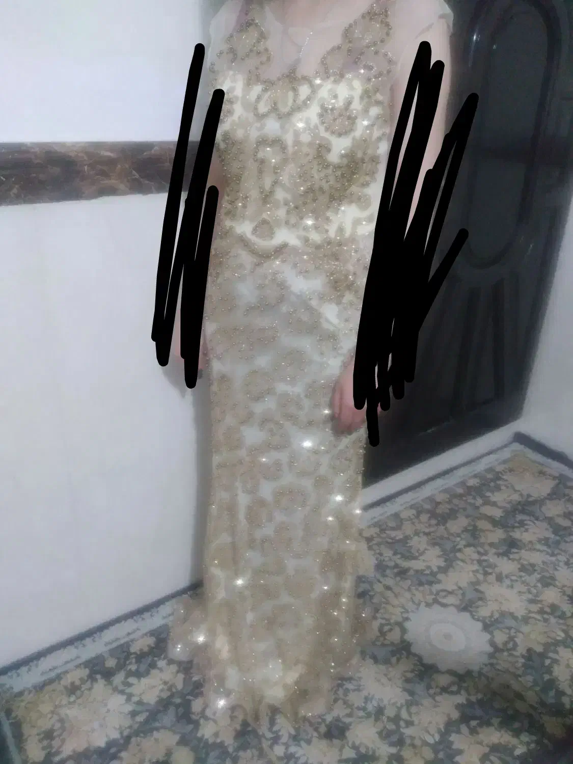 لباس مجلسی|لباس|رباطکریم, رباطکریم|دیوار